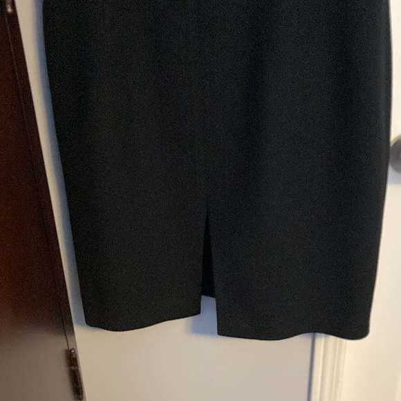 Carriere Femme size 44 black dress sleeveless wool side zipper slit at back - Picture 4 of 5